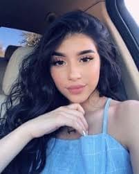 Julie De La Cruz's profile